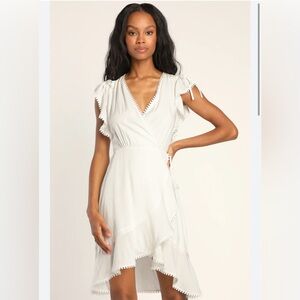 NWT Lulus wrap dress